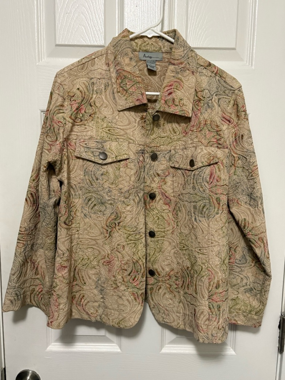 *Analogy Beige Paisley Women’s Vintage Textured Button Front Large Jacket